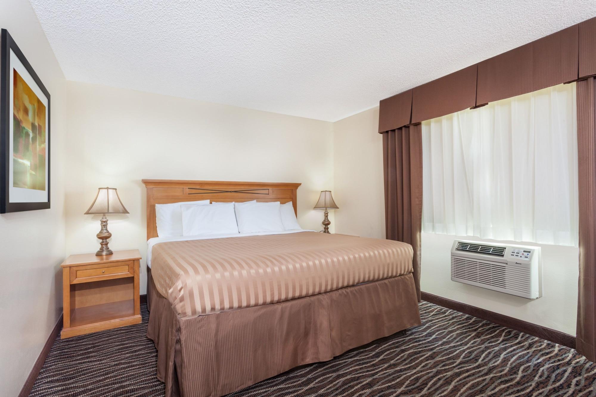 Days Inn By Wyndham Yakima Exterior photo