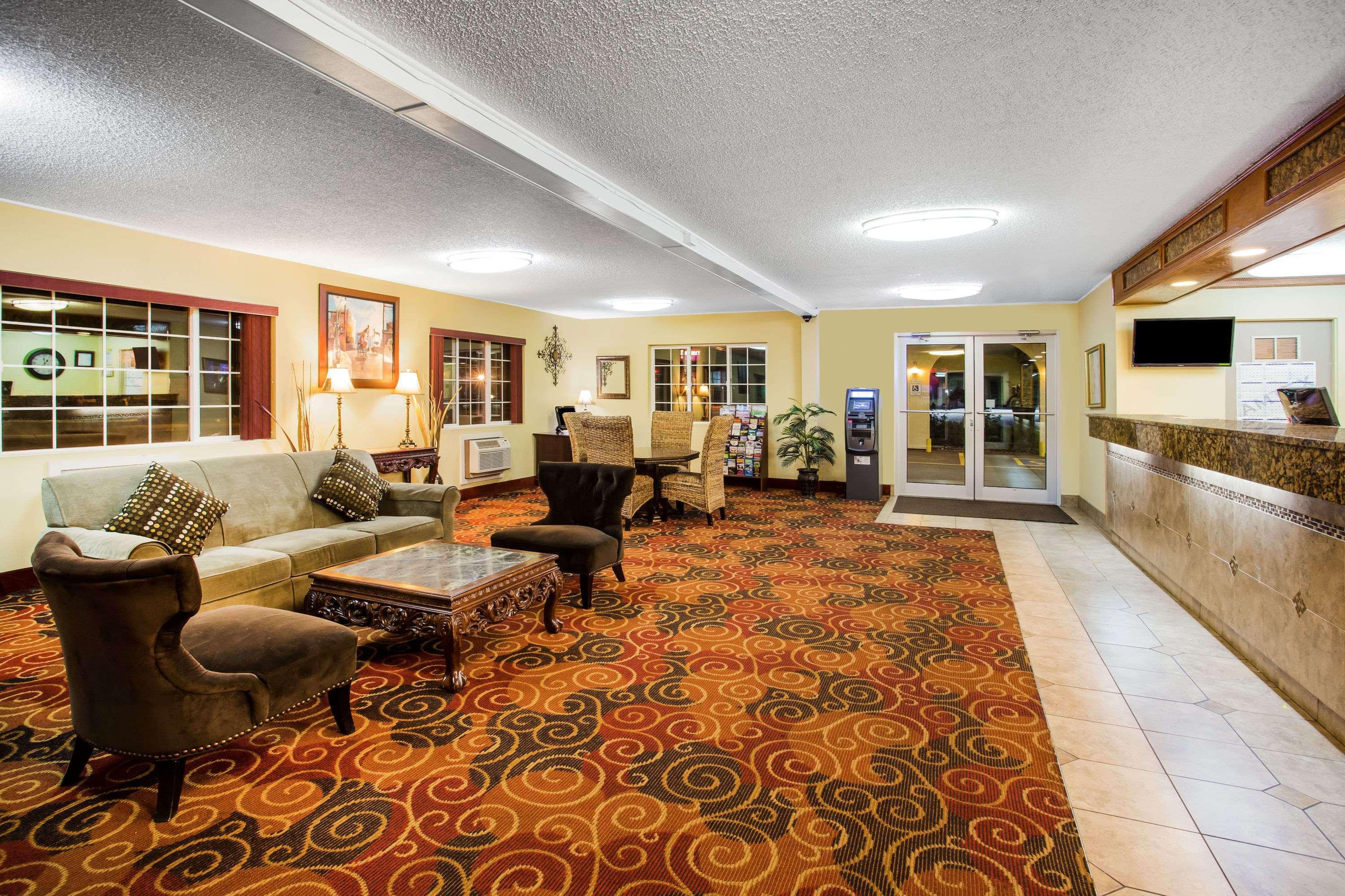 Days Inn By Wyndham Yakima Exterior photo